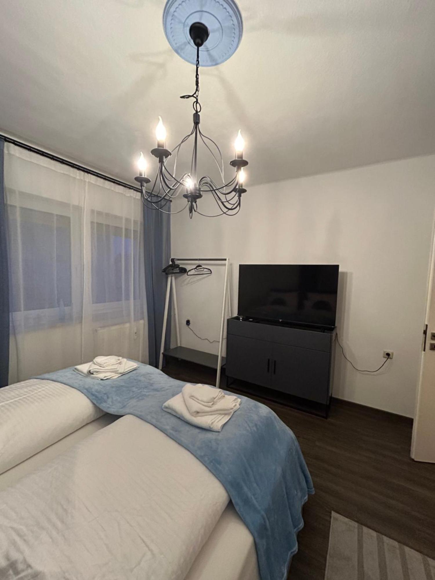Mintara Apartment Charme Der Stadt Parkplatz Netflix Und Sky 利克田非 外观 照片